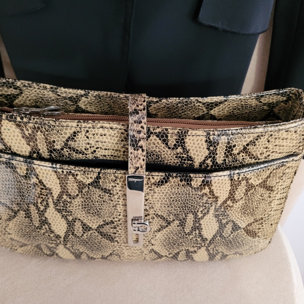 Salvatore Ferragamo Yellow and Black Snakeskin-Print Shoulder Bag - Picture 4 of 10